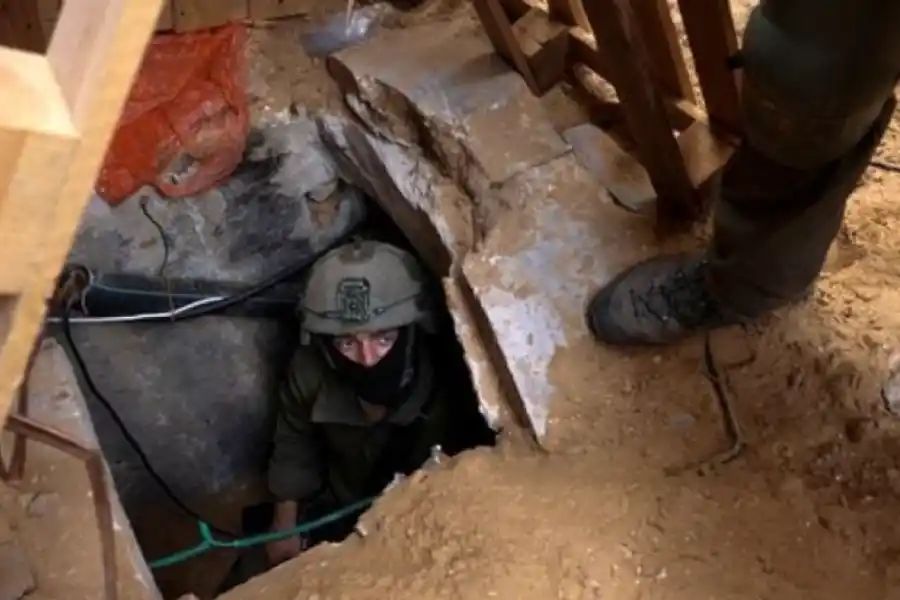 Israel consideró inundar los túneles de Gaza con agua de mar