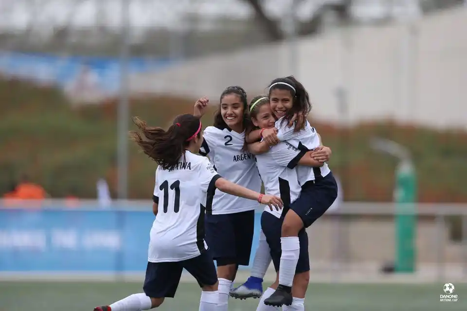 Las chicas de River, con una tandilense, jugarán por el tercer puesto en Barcelona