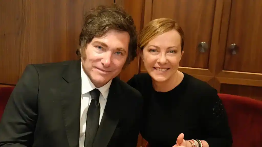 El presidente Milei con Giorgia Meloni