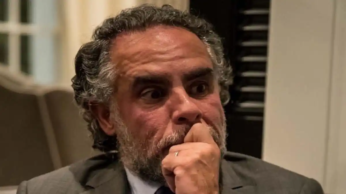 ¡MÁS SALADO IMPOSIBLE! Armando Benedetti no solo salió del gobierno del Petro: esto le pasó con su visa americana