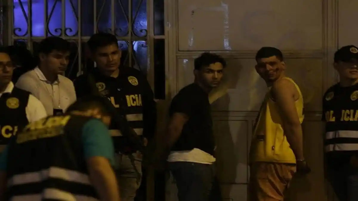 FISCAL LIBERÓ A COMPINCHES de «Maldito Cris» y la destituyeron: el MP en Perú corta rabo y orejas