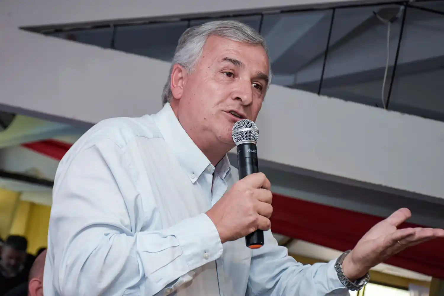 "El Frente de Todos debería hacer un retiro espiritual y dejar de pelear", dijo el titular de la UCR