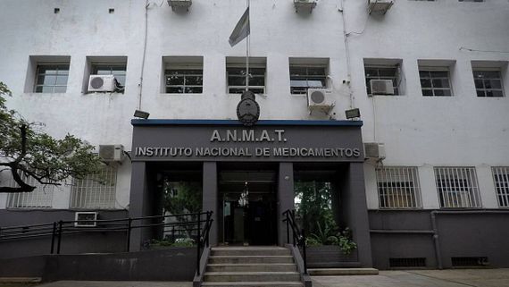 Anmat prohibió la venta de una salsa de tomate y de un aceite de oliva