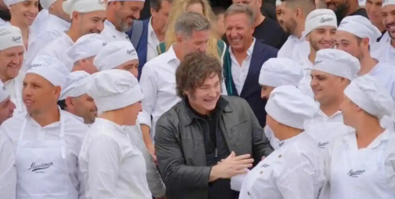 Milei desplegó su carisma en Mar del Plata, en la antesala del comienzo de las sesiones extraordinarias donde el oficialismo busca aprobar la reforma laboral.