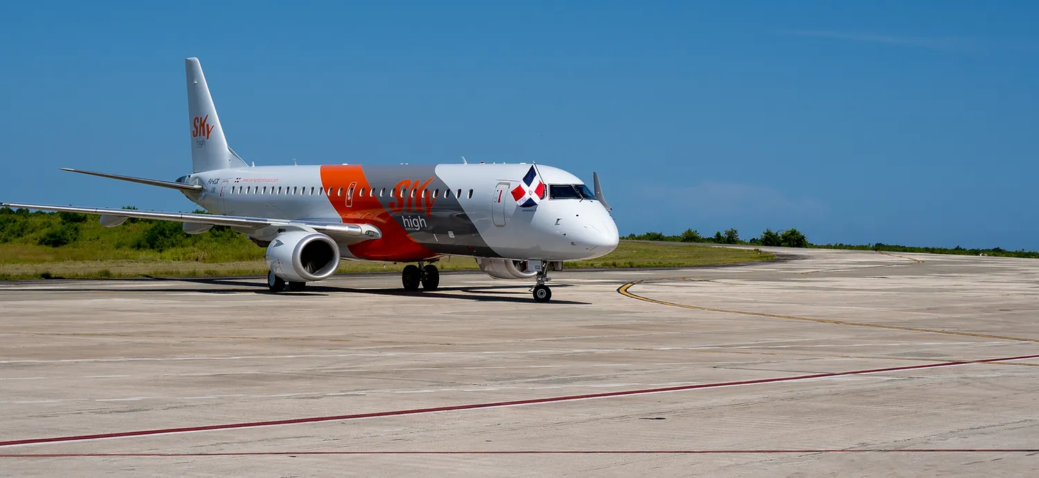 Primer E190 arribando al Aeropuerto Internacional de Las Américas en Santo Domingo. Foto: Sky High