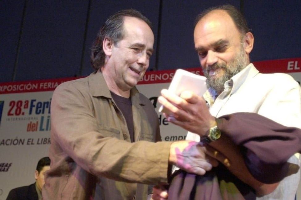 “Fontanarrosa Serrat”: una emblemática esquina recordará la amistad de los artistas