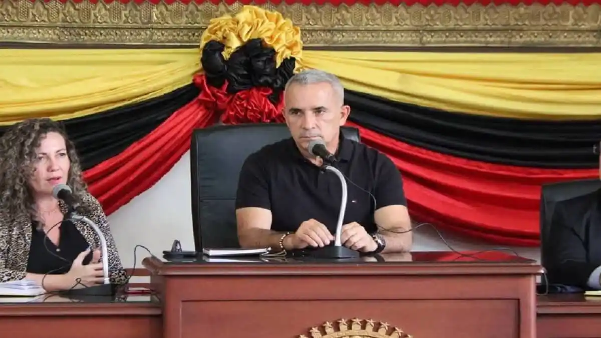 ¡QUE PRIMERO ACABE CON LAS TROCHAS! Bernal quiere ampliar la Zona Económica Especial del Táchira