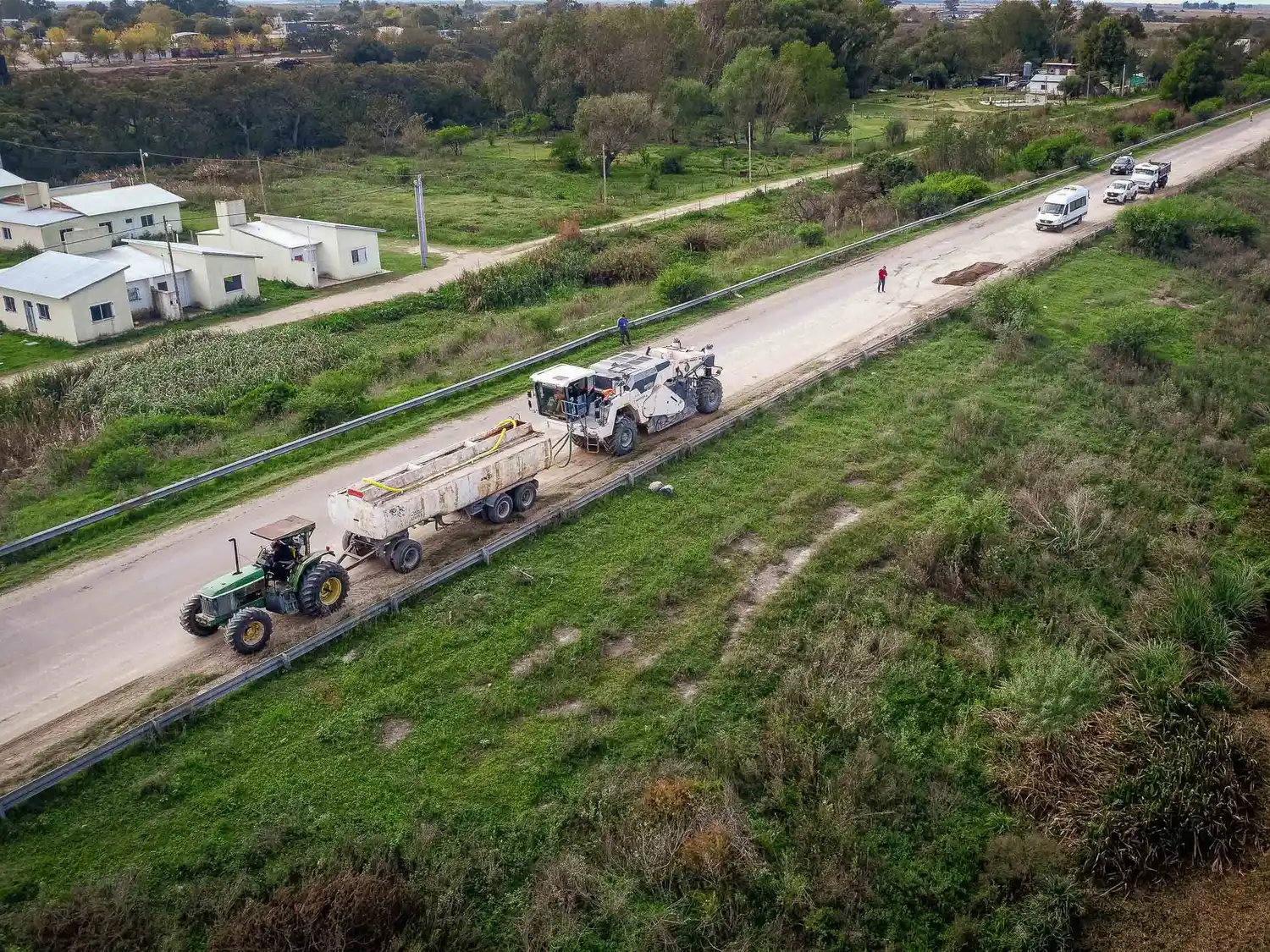 Comenzó el bacheo profundo y otras obras clave en el acceso a Ibicuy