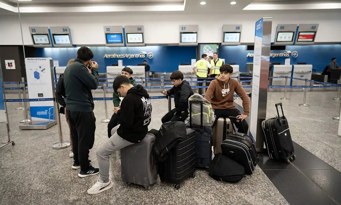 Un paro nacional de pilotos afectará el inicio de las vacaciones de invierno