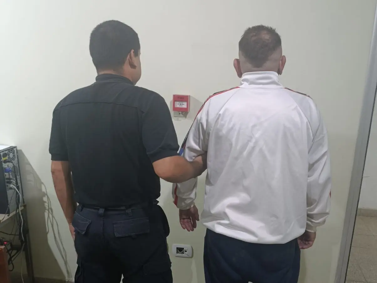 Atacó a su pareja, la encerró en la casa y después quiso pelear "mano a mano" con la Policía: detenido en Ceres