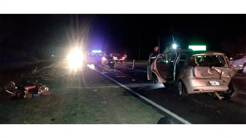 Cuatro vehículos chocaron en cadena sobre ruta 12: Hay dos heridos hospitalizados