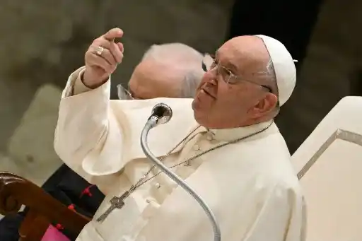 El papa se sensibiliza con la tragedia en Los Ángeles: EXPRESÓ SU «CERCANÍA ESPIRITUAL» CON LAS VÍCTIMAS