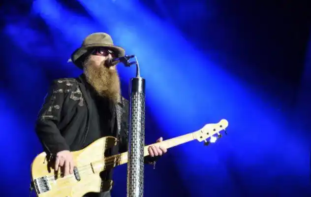 Dusty Hill, bajista de ZZ Top, muere a los 72 años