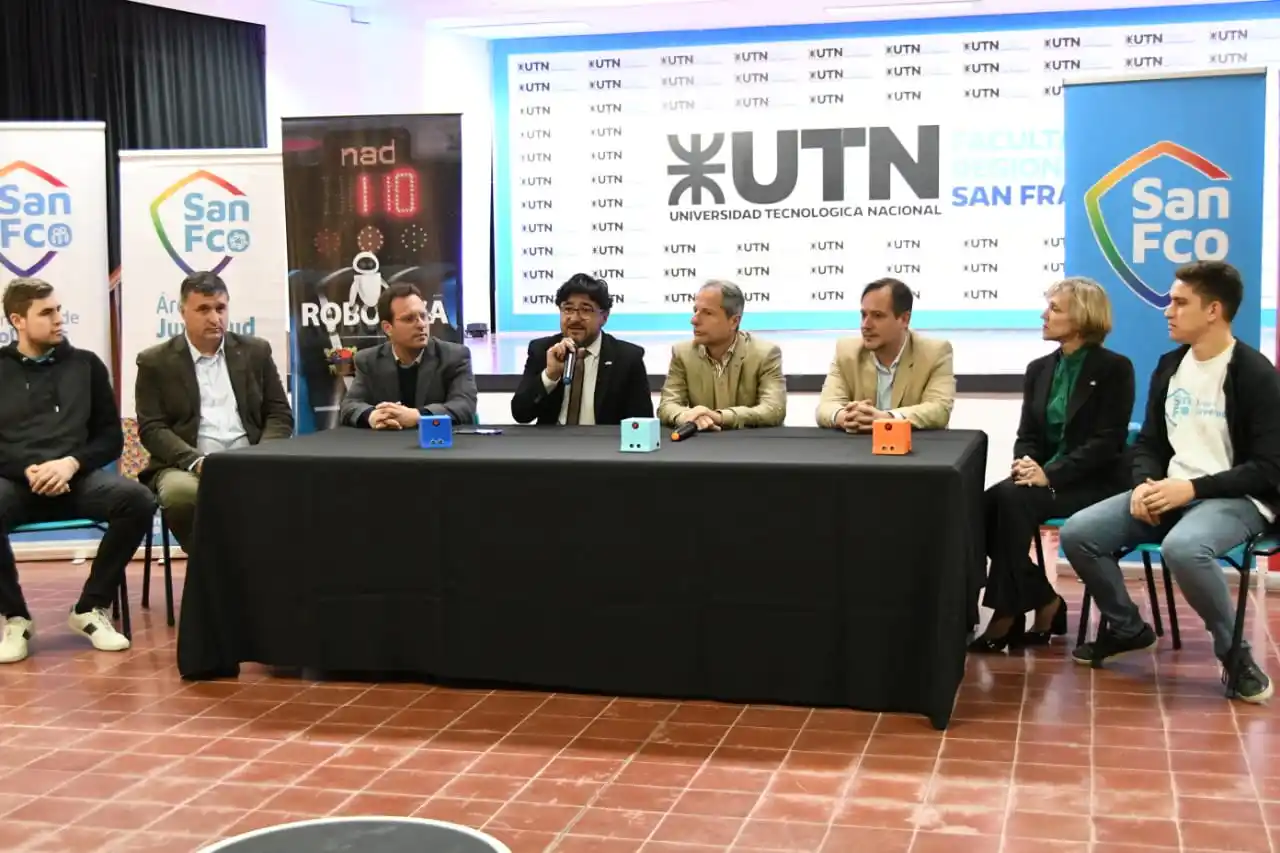 En conferencia de prensa en la UTN se hizo el anuncio.