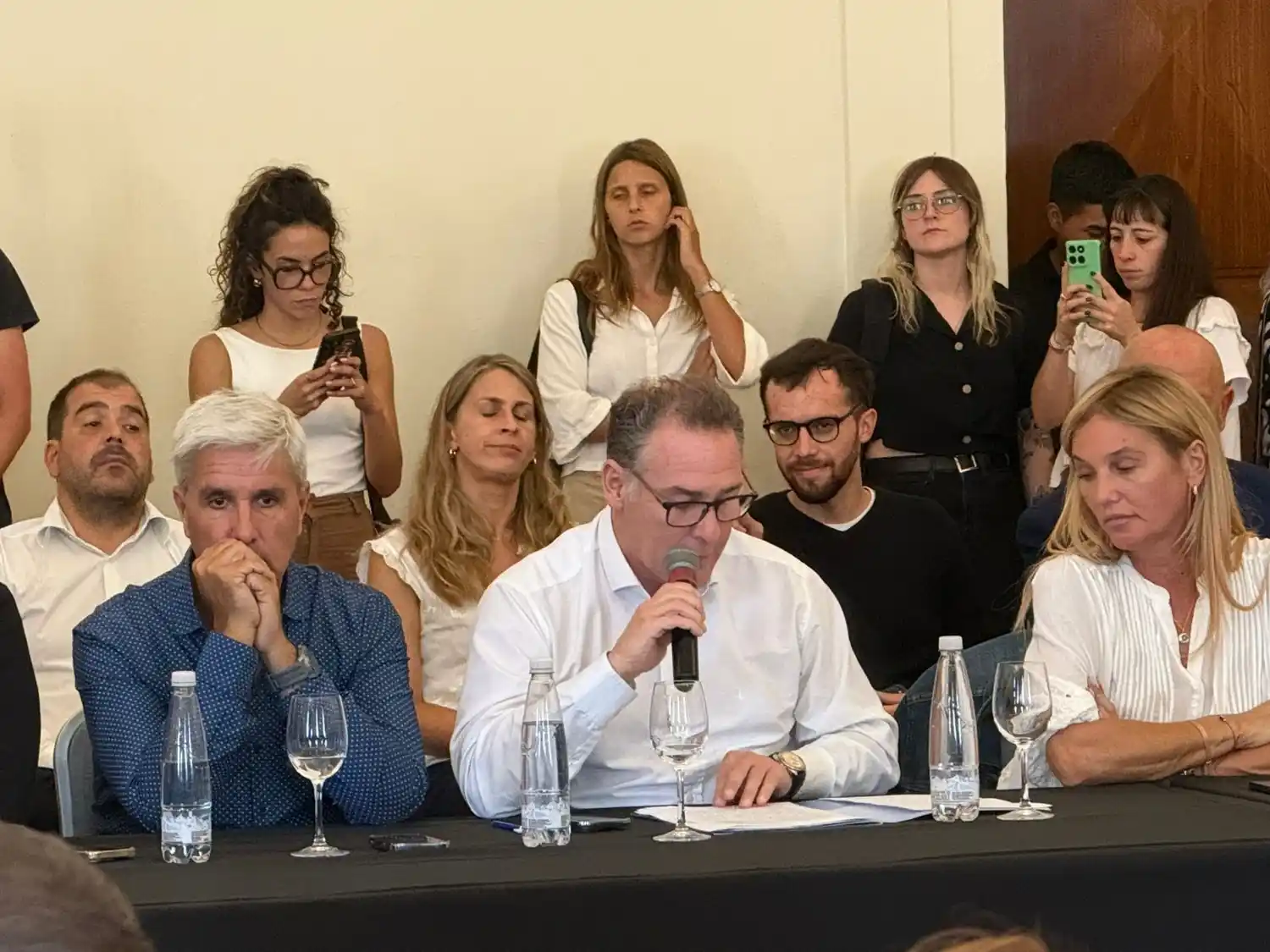 Entre los principales planteos, la entidad subrayó la necesidad de abordar la problemática estructural de la alta carga tributaria y la competencia desleal por parte de actividades no registradas.