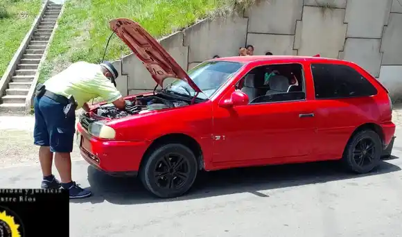 Interceptaron un vehículo con pedido de secuestro en Corrientes