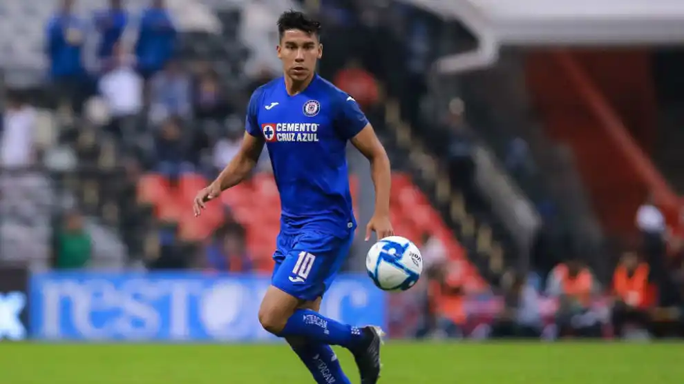 “Pol” Fernández seguirá su carrera en Cruz Azul