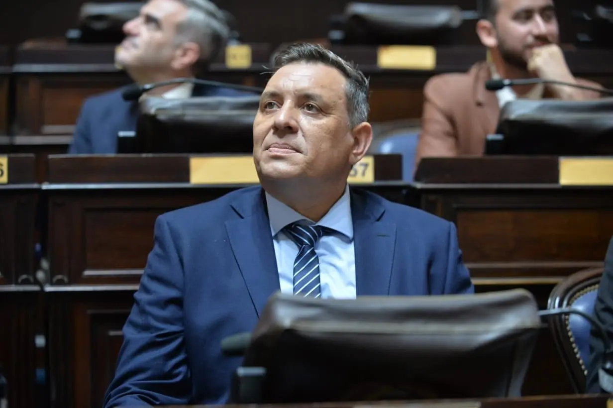 Maximiliano Bondarenko presentó un proyecto para incorporar a más agentes de la Policía provincial al suplemento por riesgo especial.