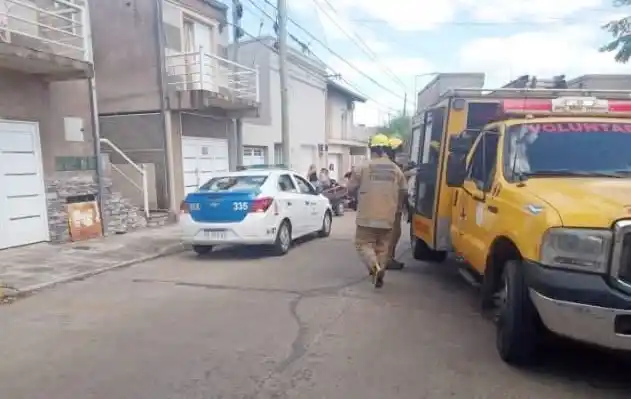 Un vecino sufrió quemaduras cuando le explotó el compresor con el que trabajaba