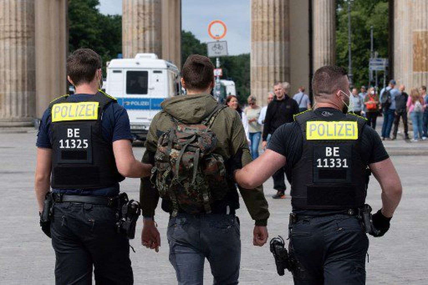 Cerca de 500 detenidos en Berlín en protestas contra medidas anti Covid-19