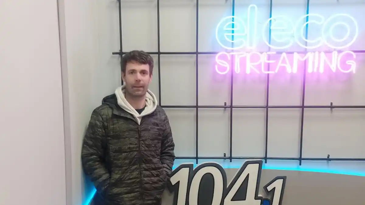 Juan Cruz Álvarez, en Multimedios El Eco.