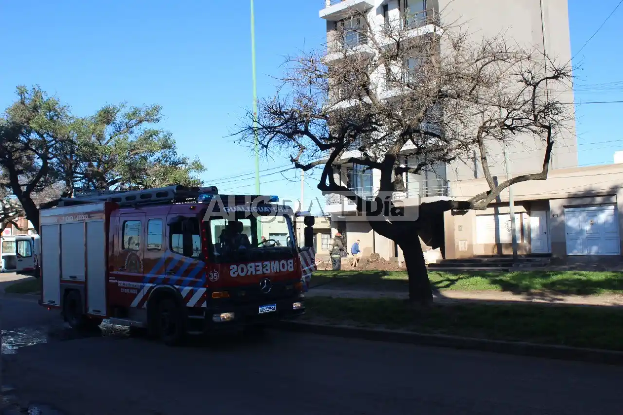 Un escape de gas en pleno centro provocó la inmediata intervención de los bomberos