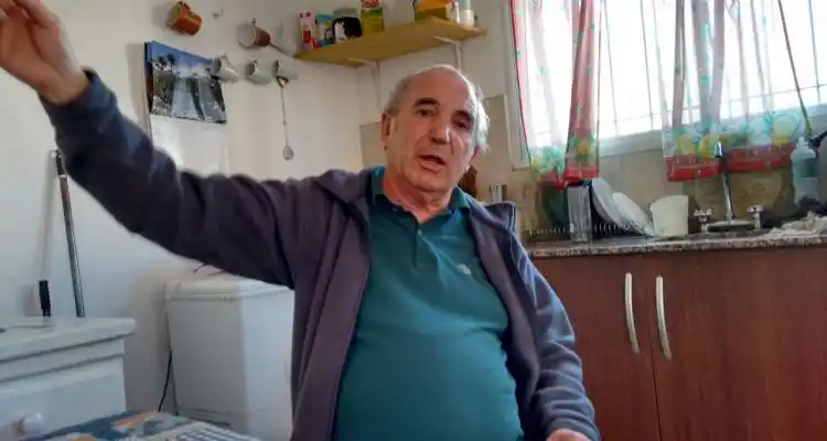 El clan Puccio, contado por un vecino  que conoció a uno de ellos en el CASI