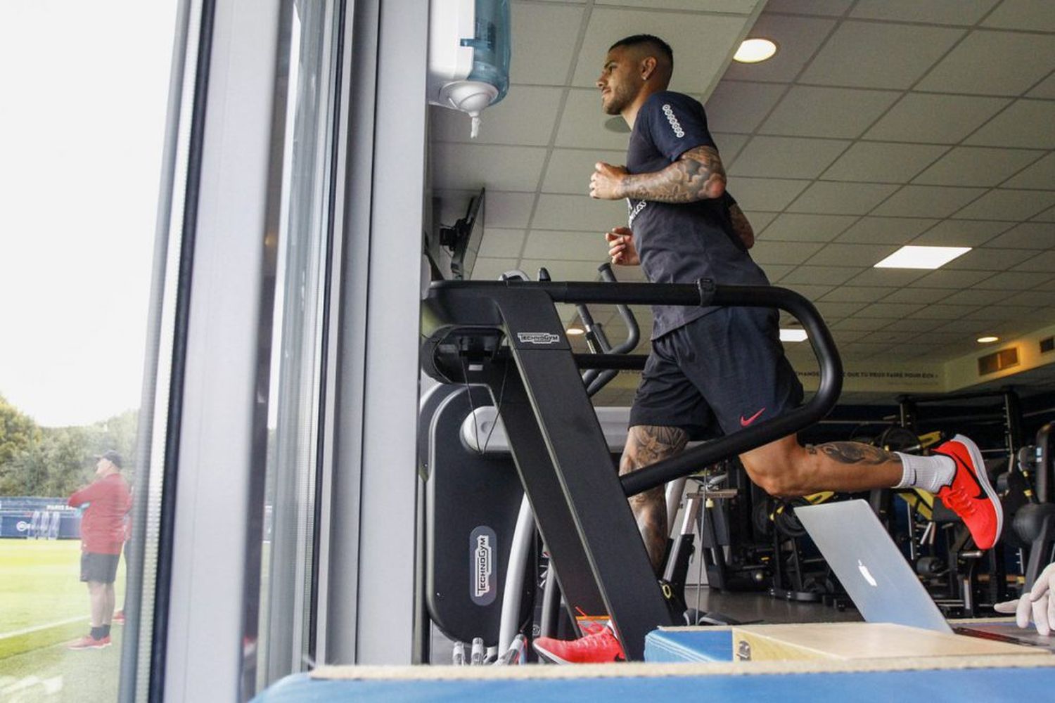 Icardi tuvo su primer entrenamiento en PSG