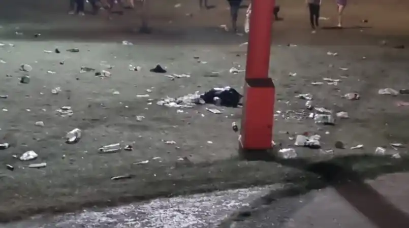 Último primer día de clases en Bahía Blanca: incidentes entre los estudiantes terminó con detenidos