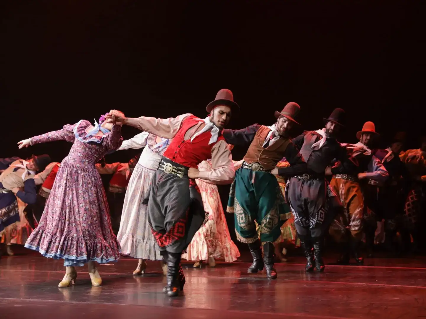 El Ballet Folklórico Nacional en acción. Foto: Gentileza