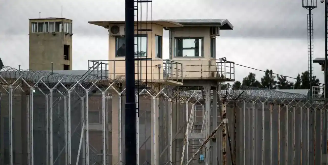 Allanaron una celda de la cárcel de Piñero tras las amenazas a la prensa en Rosario