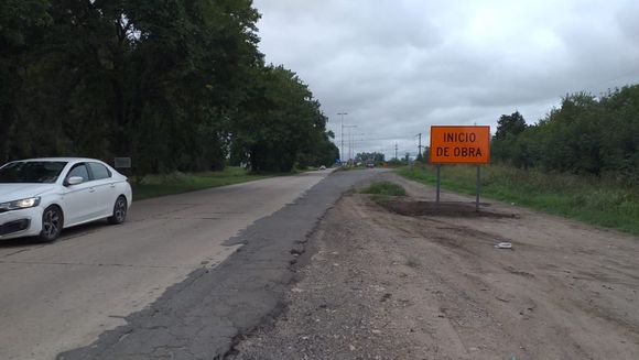 Ruta 191: Eleprint demarcó las banquinas y colocó señalización para el comienzo de la obra de repavimentación