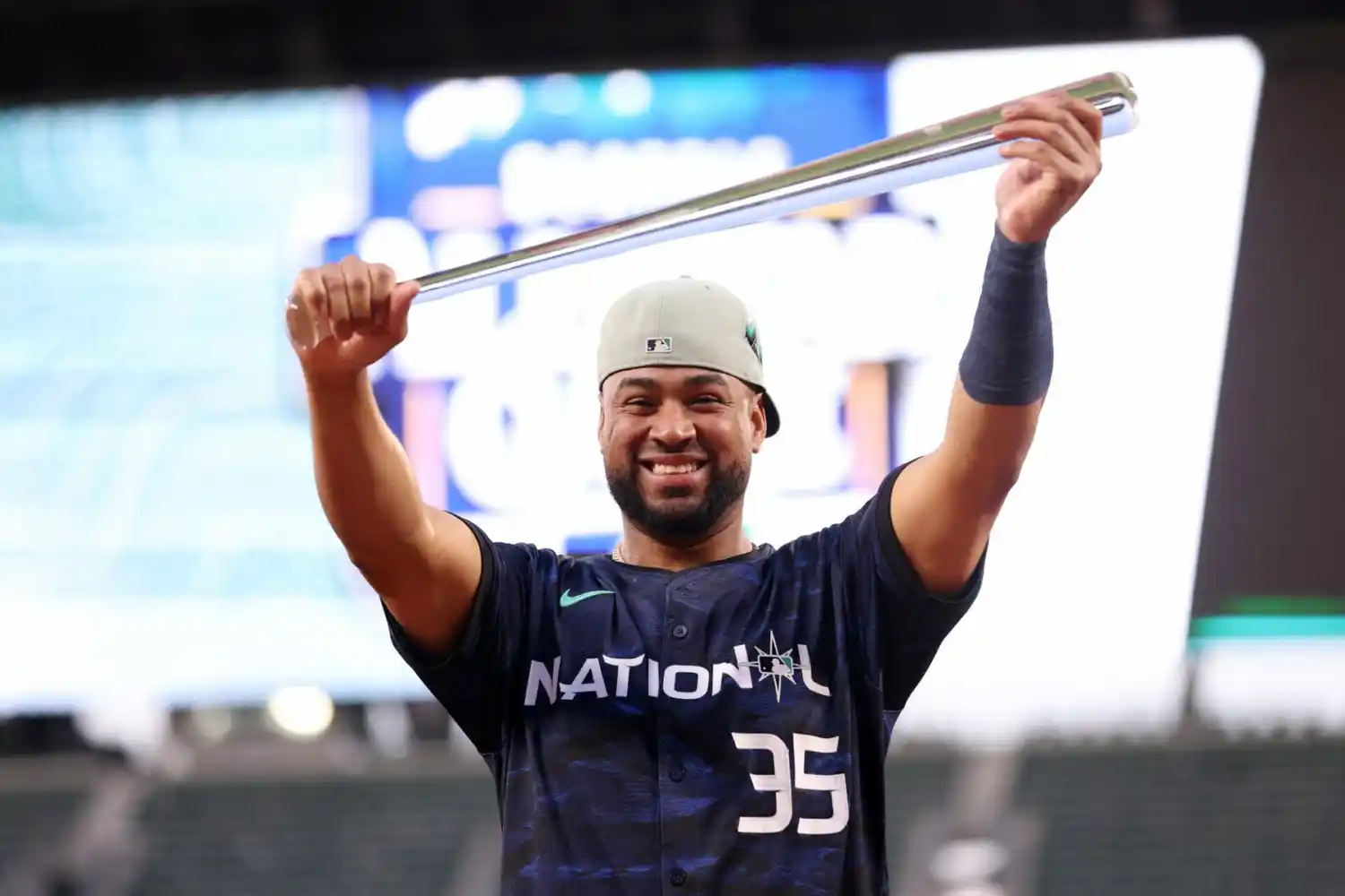 Salón de la Fama de la MLB exhibirá la camisa que usó el venezolano Elías Díaz en el Juego de las Estrellas