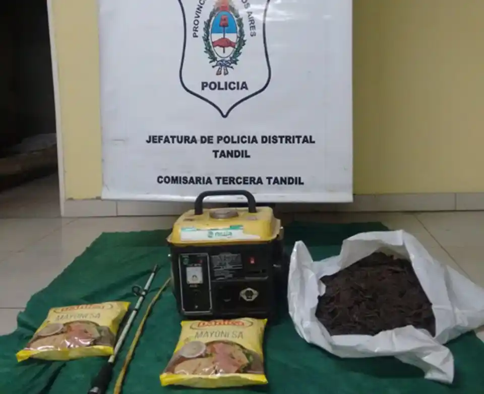 Recuperaron elementos que robaron en un local del Beiró al 700