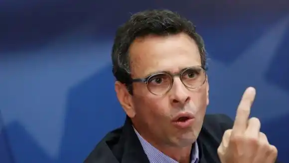 Capriles defiende su derecho a decir lo que piensa: denuncia campaña de odio en su contra
