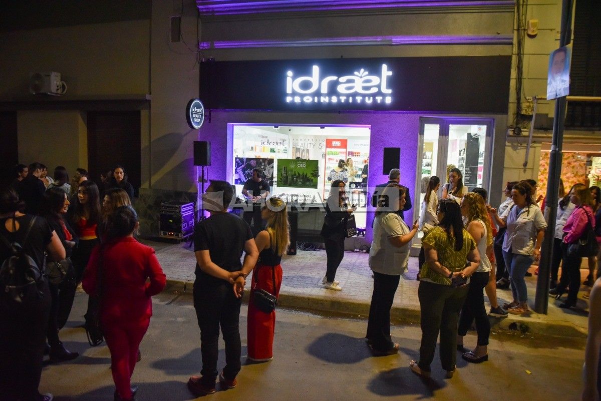 Idraet, la marca de cosmética nacional inauguró la tercera sucursal de la provincia en Gualeguaychú