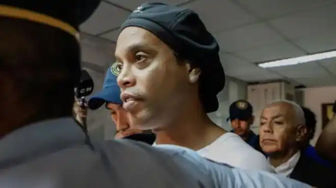 Ronaldinho: «Lo que me ha tocado vivir ha sido muy duro»
