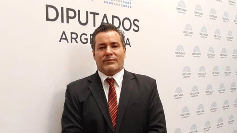 La llamativa explicación de Ameri, el diputado del escándalo erótico