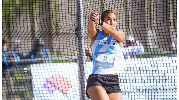 En su debut en la categoría mayores, Carmela Cocco brilló en el Sudamericano de Atletismo