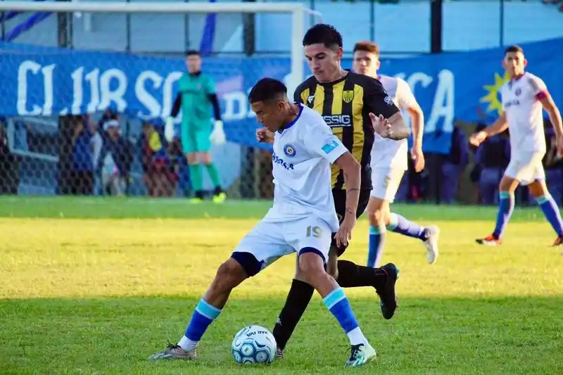 Sol de América no pudo con
Santamarina y se despidió del torneo