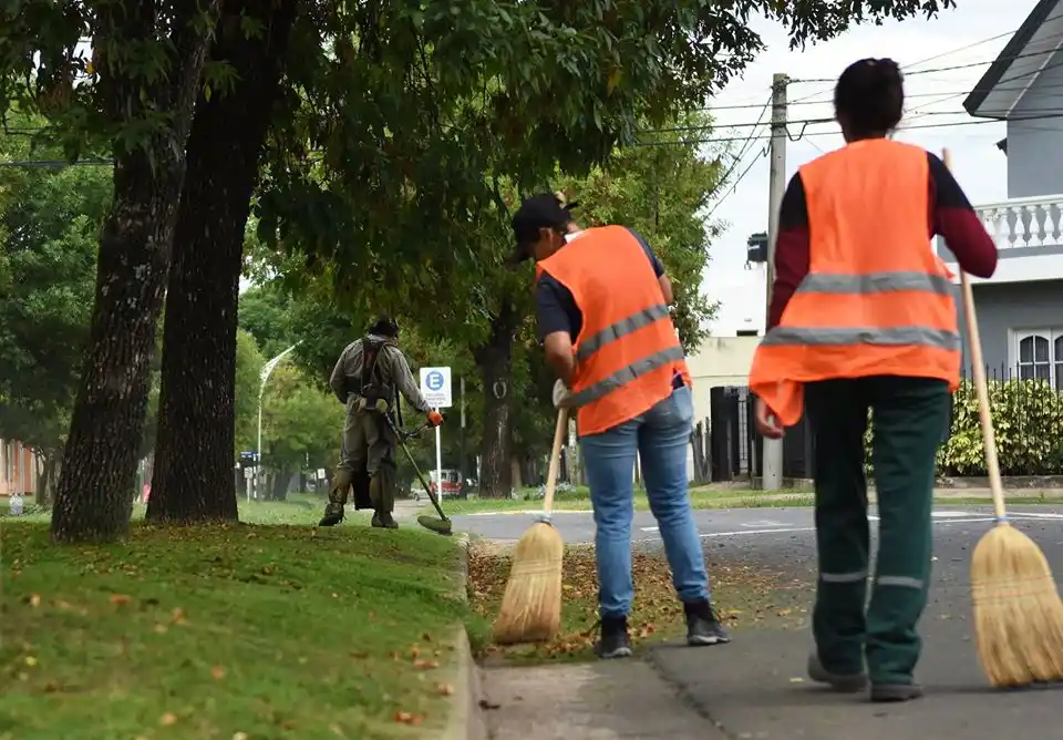 Crespo: Al municipio le alcanza la plata para sostener los servicios esenciales por dos meses