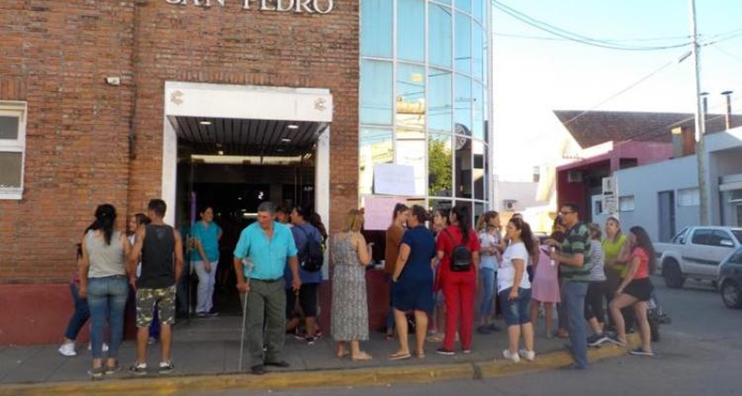 Clínica San Pedro: hubo reunión con la presidenta del Directorio, pero sin novedades del sueldo y el aguinaldo