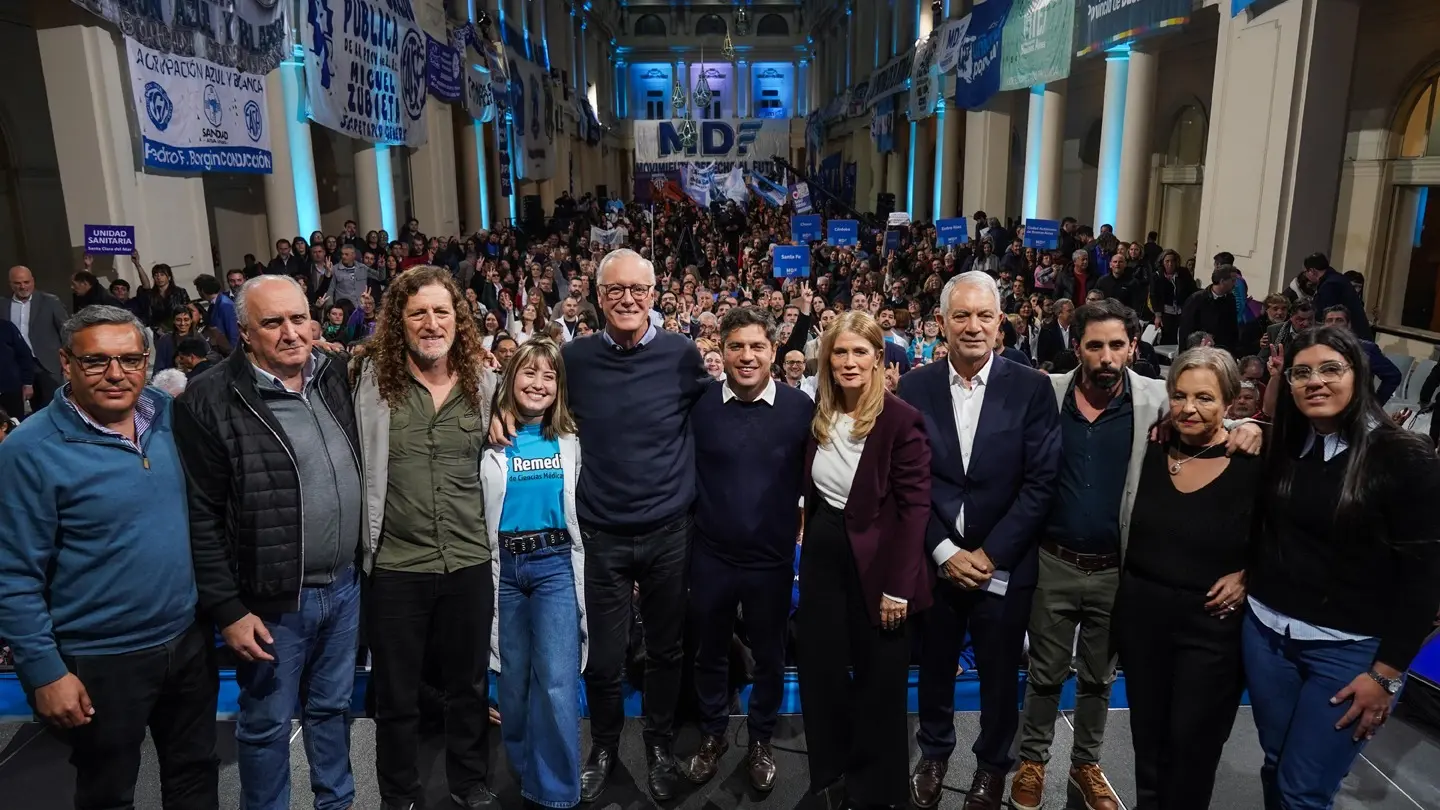 El Movimiento Derecho al Futuro "Salud" se presentó en el Pasaje Dardo Rocha.