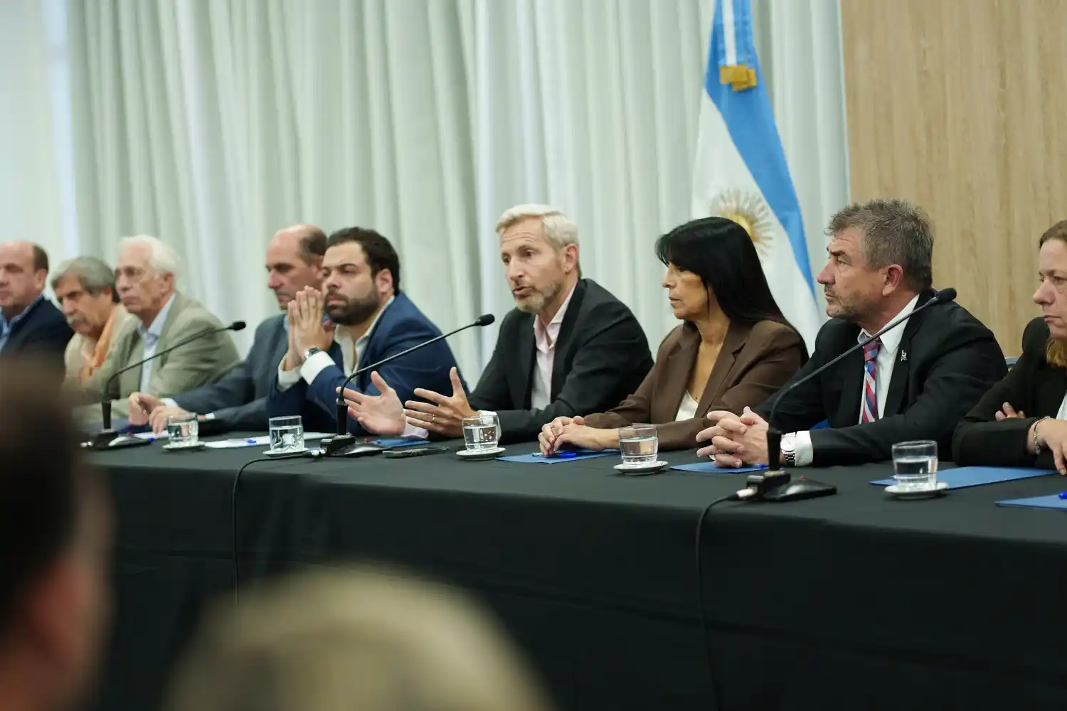 Frigerio se reunió con todos los intendentes de la provincia
