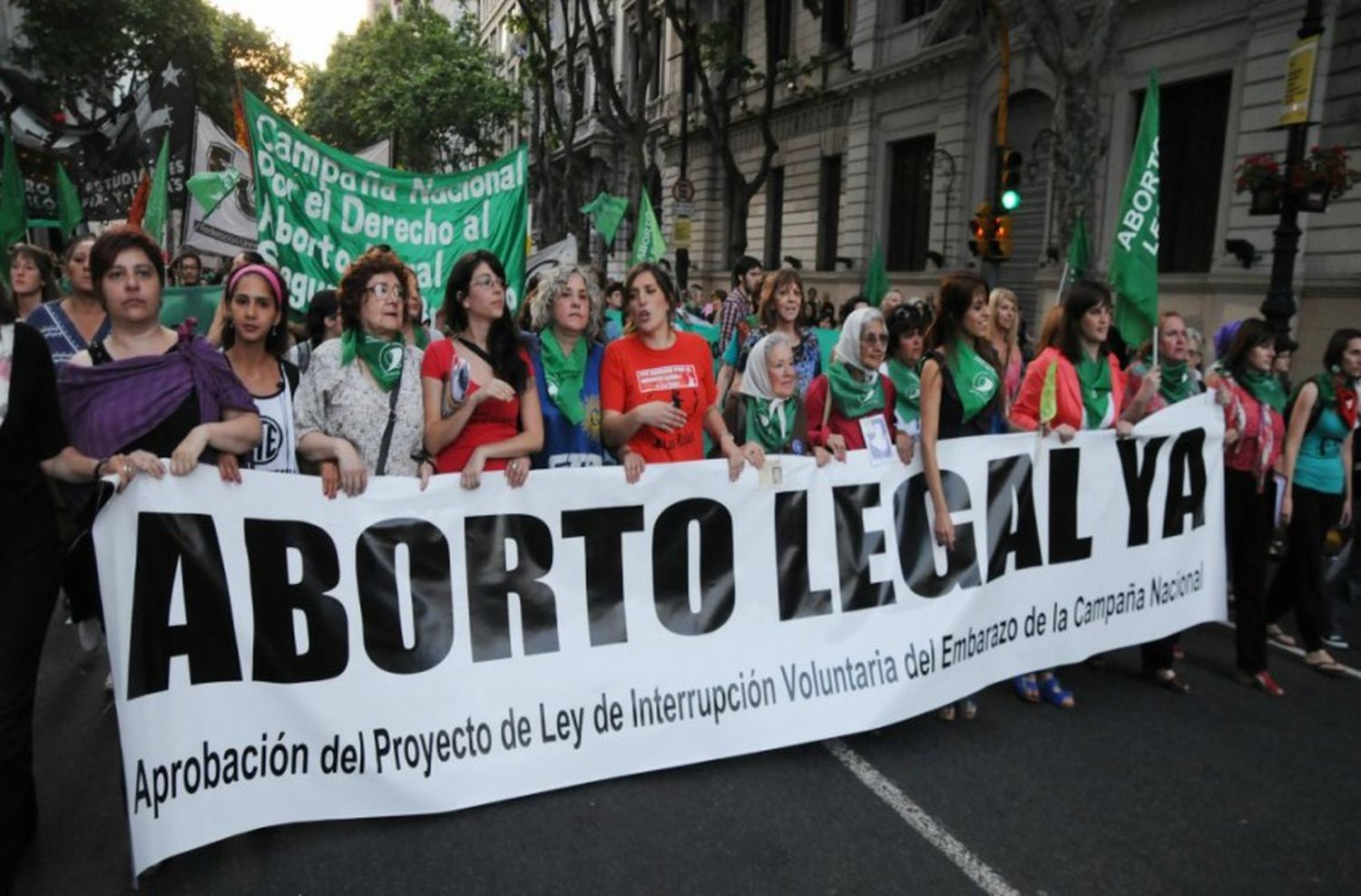 Aborto: "Hasta las 14 semanas no hay vida cerebral, no es persona"