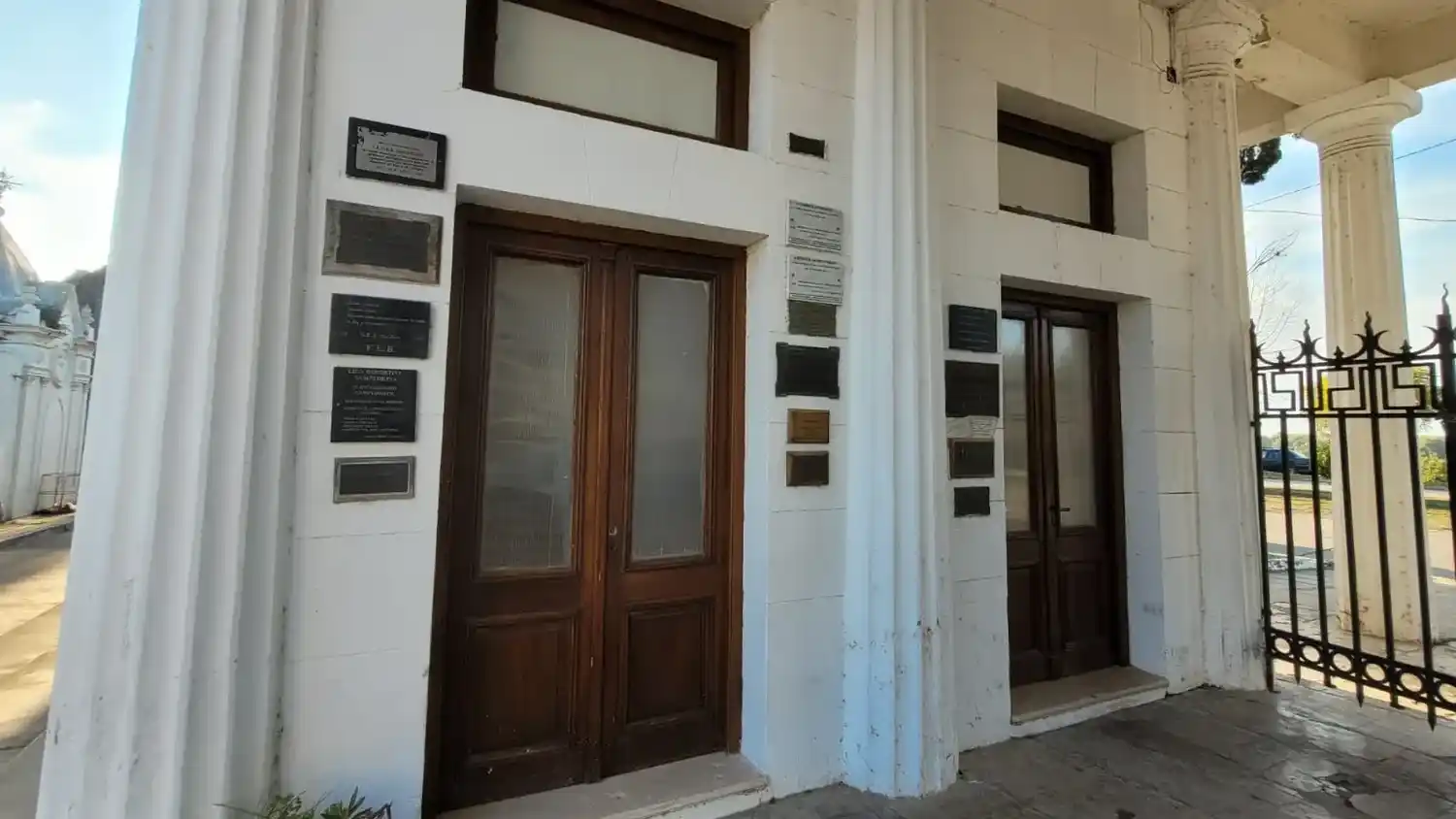 La propuesta de realizar velatorios en la capilla del cementerio aún no tiene definición en el HCD.
