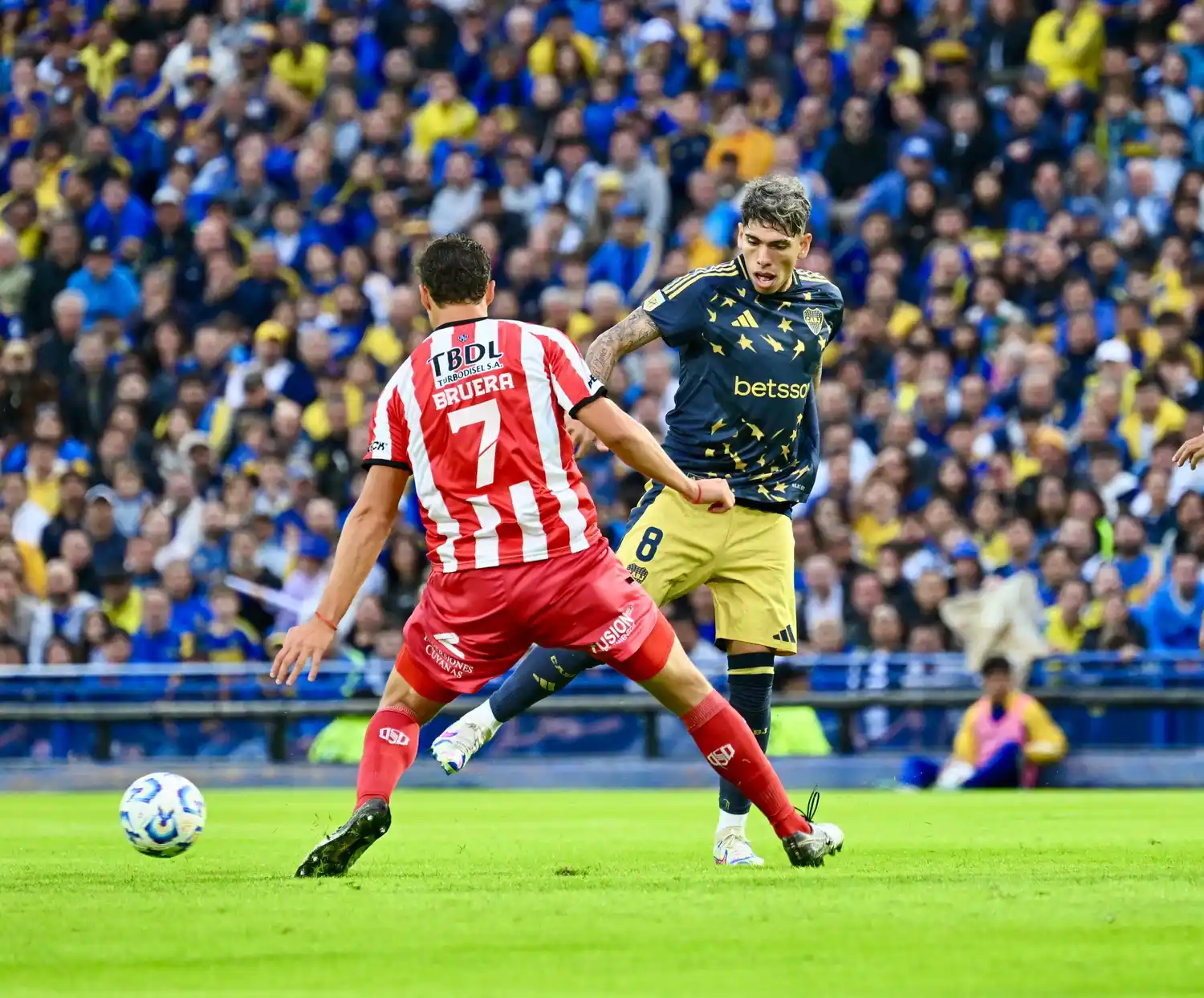 Boca visita a Belgrano con el objetivo de mantenerse arriba