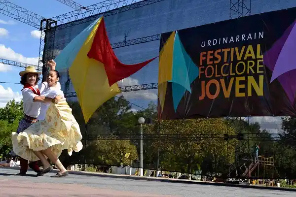Hoy será la IX edición del Festival de Folclore Joven