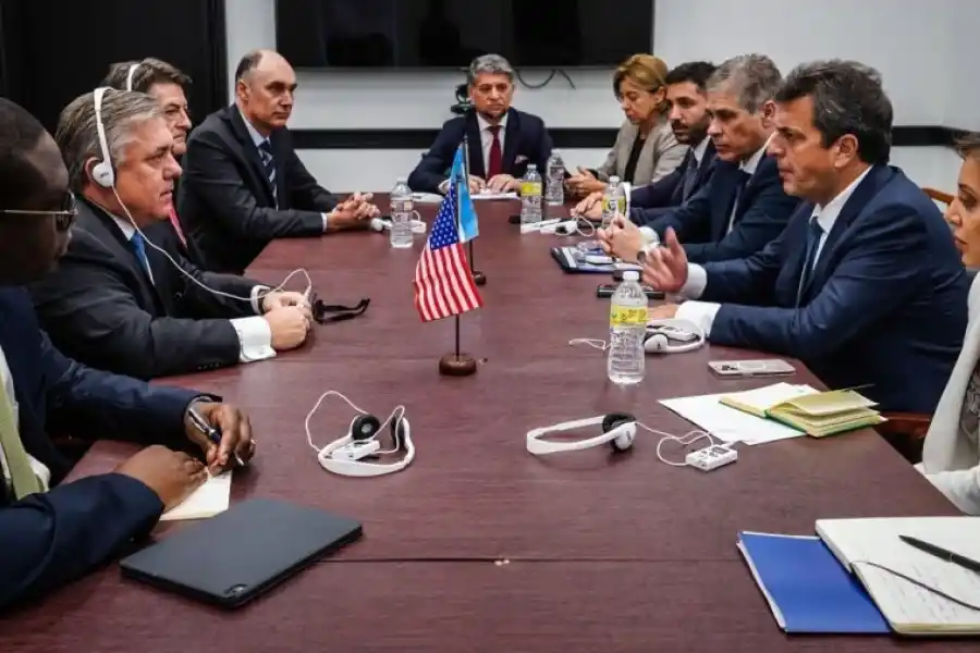 Chevron y Total se comprometieron a incrementar inversiones por US$ 1.030 millones en 2023