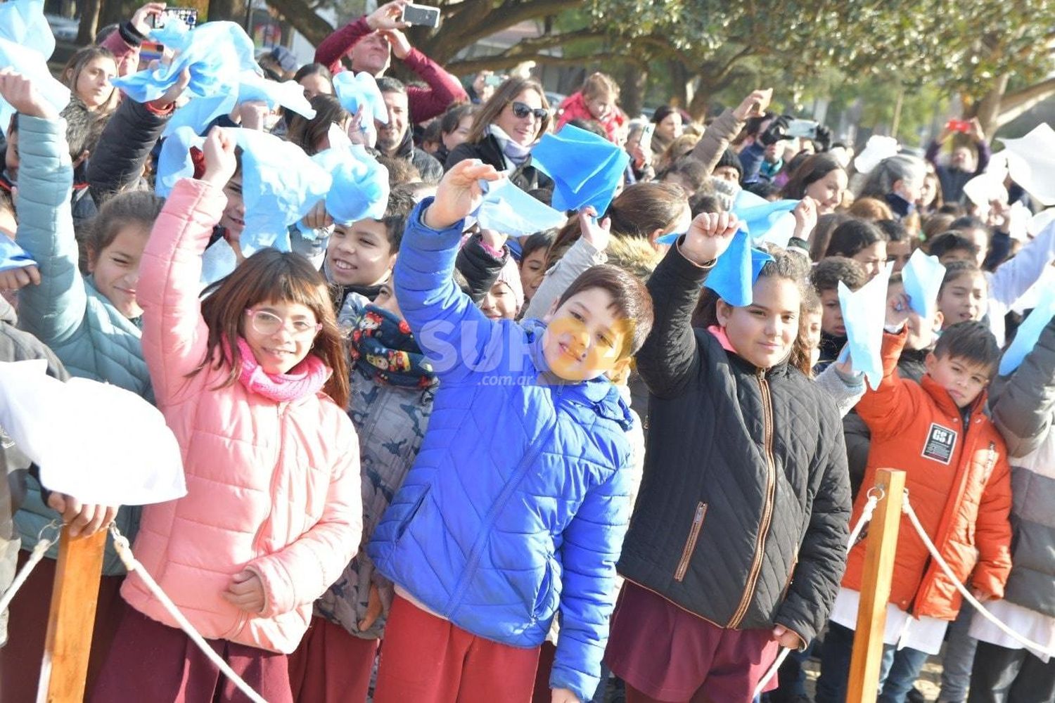 Alumnos de 4° grado prometieron lealtad a la Bandera